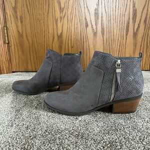 Dr. Scholl’s Brianna booties
